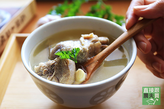 （95折！）蒜香味濃！蒜頭土雞湯