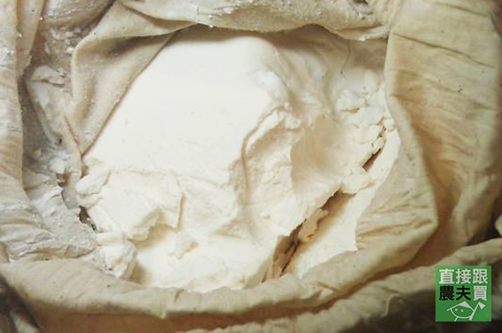 小巧無負擔！萬丹紅豆紅龜粿（素）